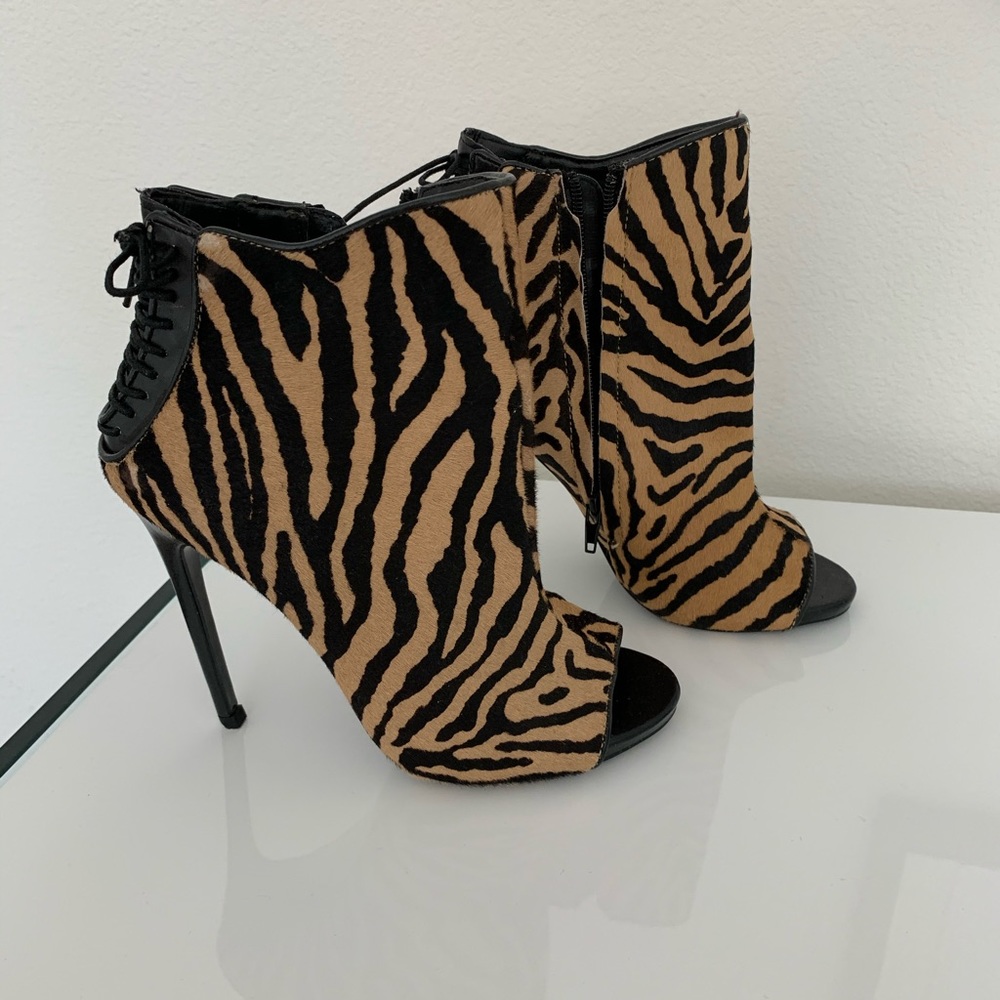 Steve Madden booties